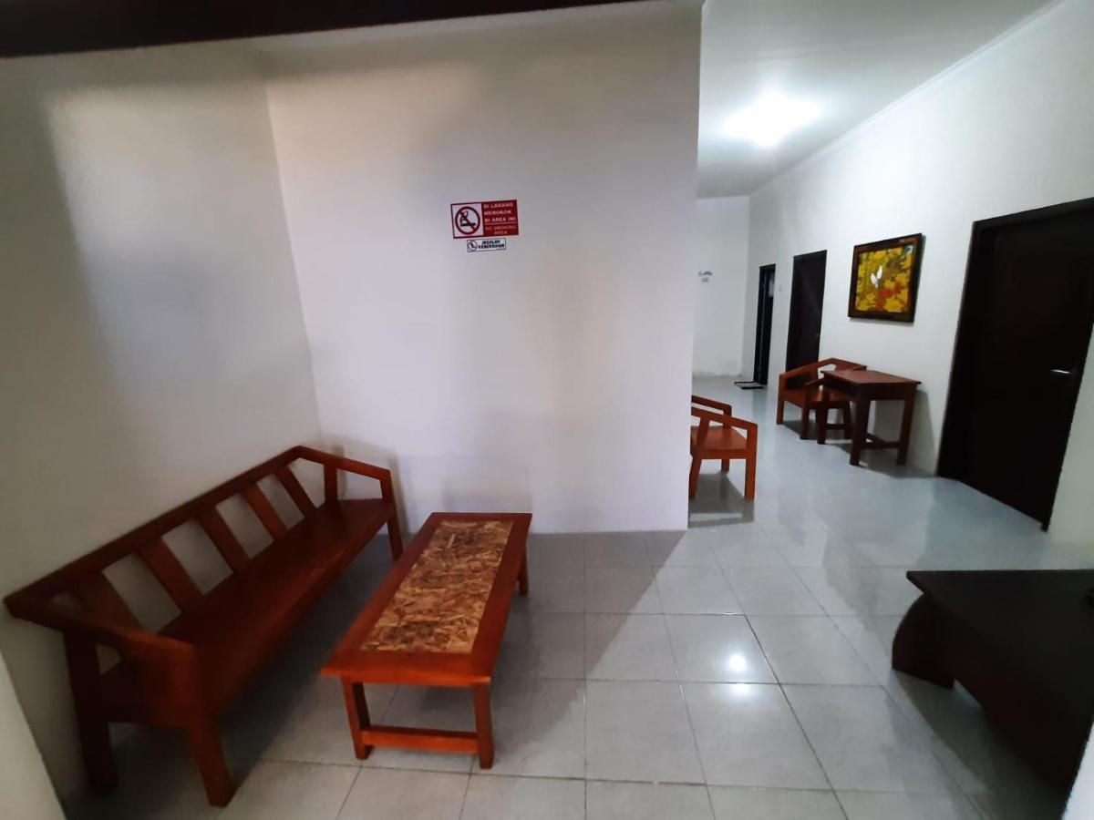 999 Khs Homestay Gilimanuk Extérieur photo